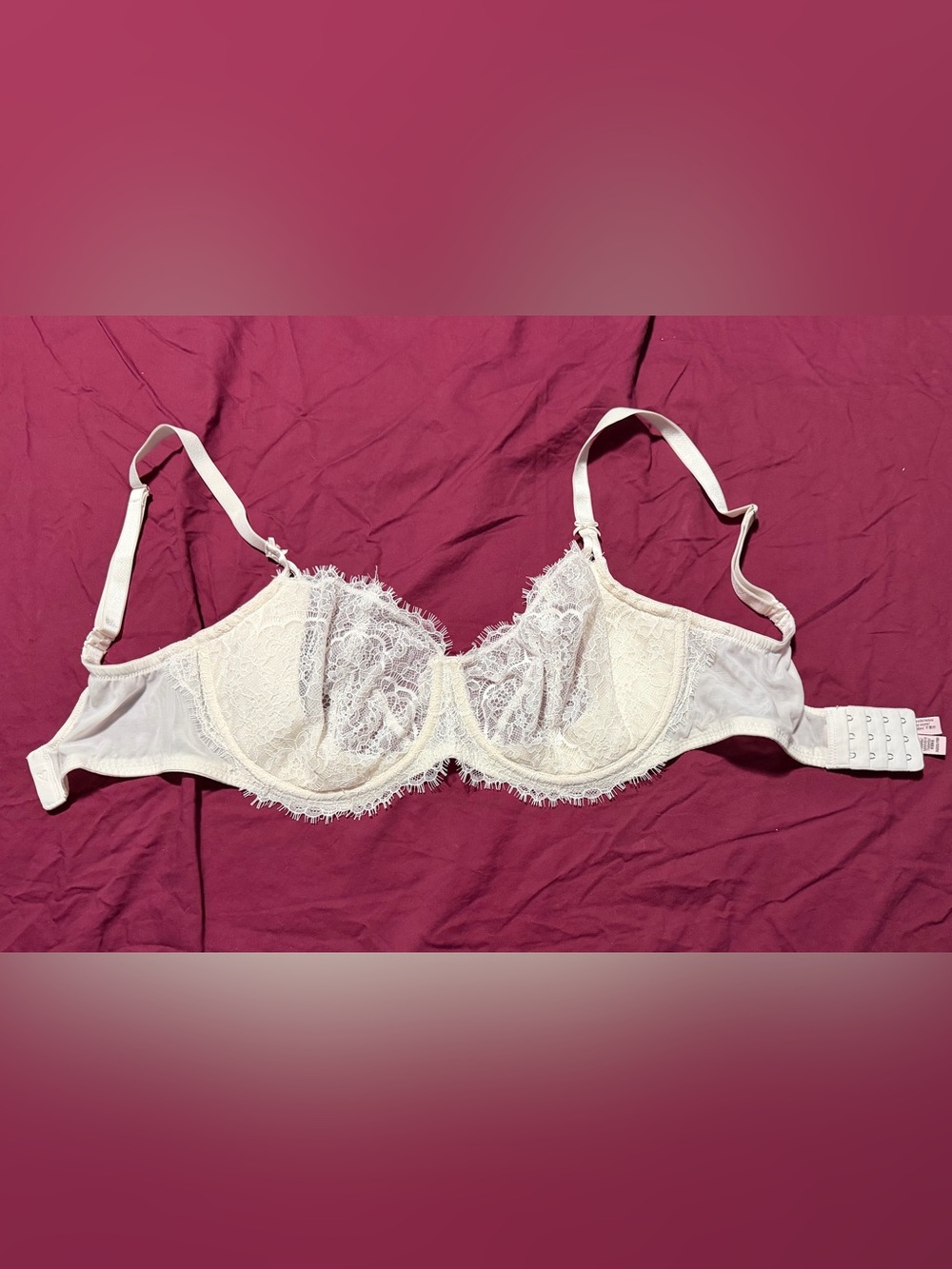 Victoria's Secret Cream Lace Underwire Bra - Women Intimates